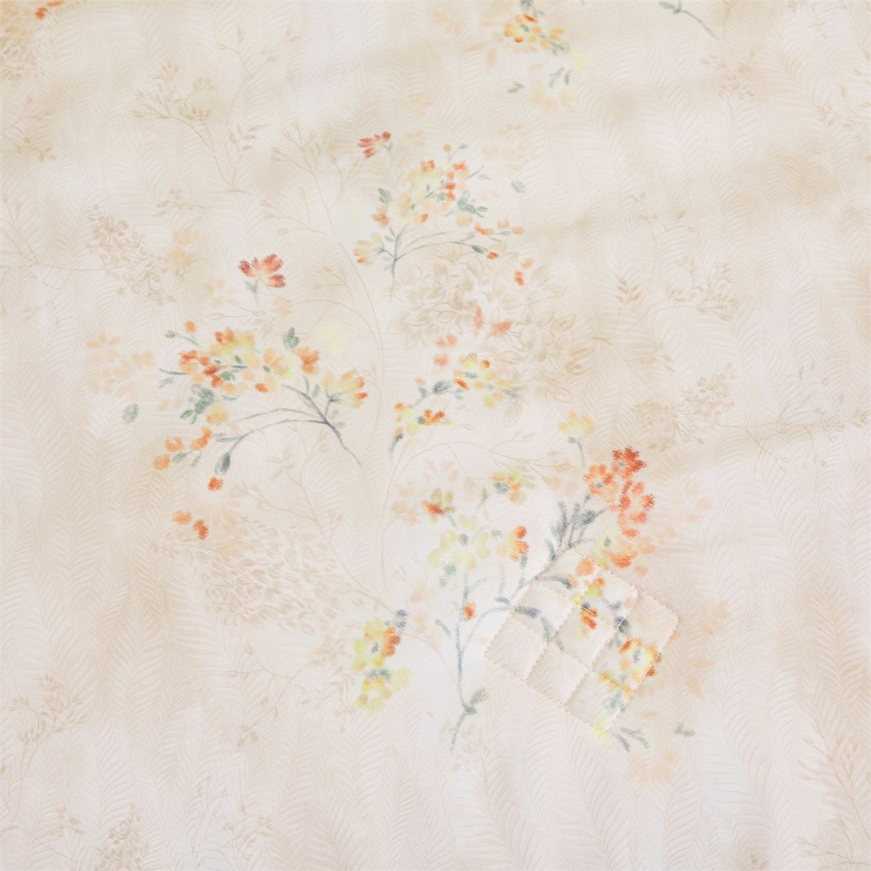 91家纺网 家纺一手货源 找家纺 宜凡家纺 2026新款莱赛尔天丝印花床裙夏被四件套 兰枝玉树