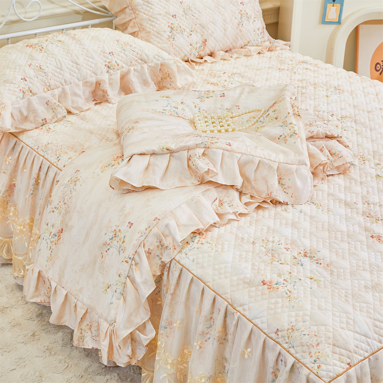 91家纺网 家纺一手货源 找家纺 宜凡家纺 2026新款莱赛尔天丝印花床裙夏被四件套 兰枝玉树