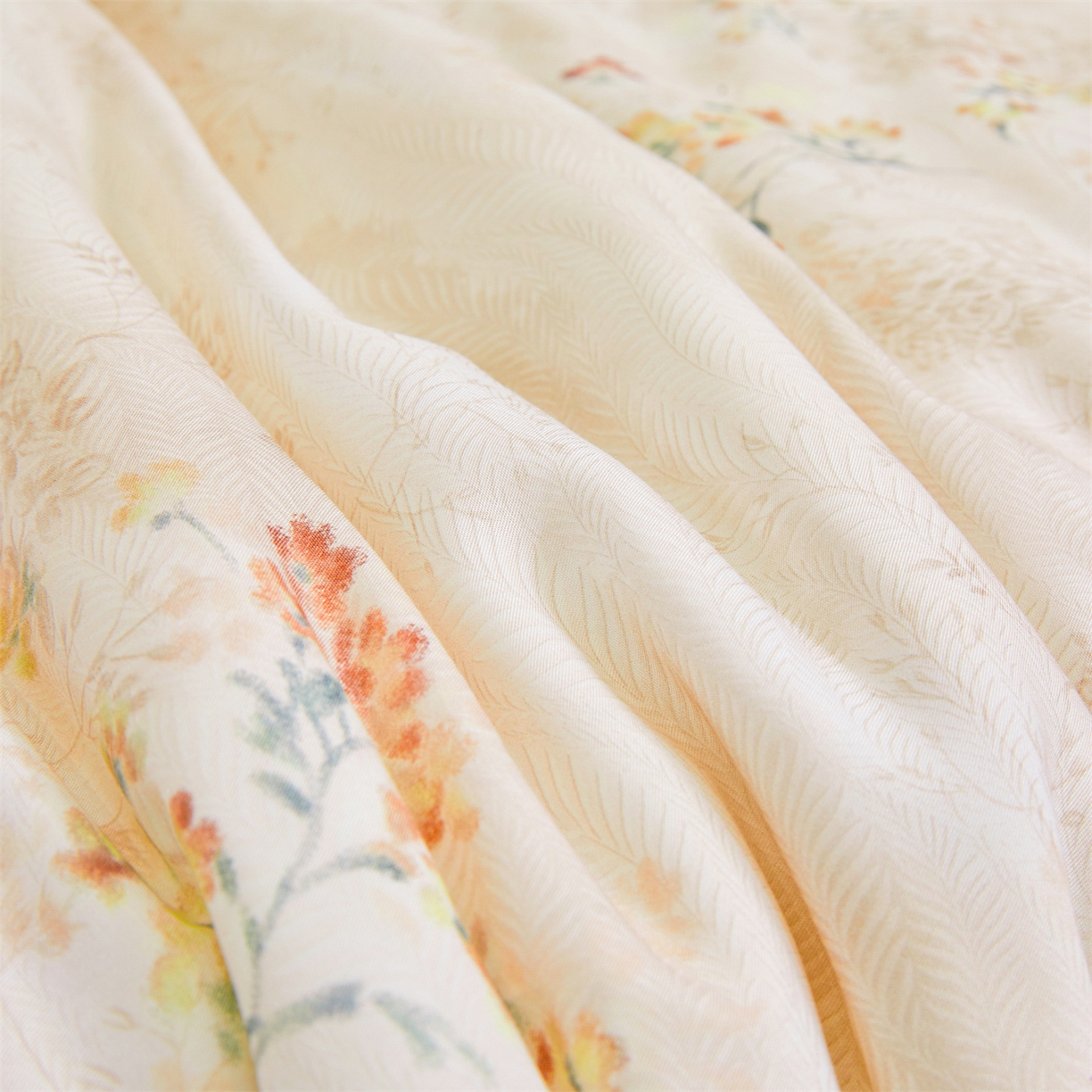 91家纺网 家纺一手货源 找家纺 宜凡家纺 2026新款莱赛尔天丝印花床裙夏被四件套 兰枝玉树