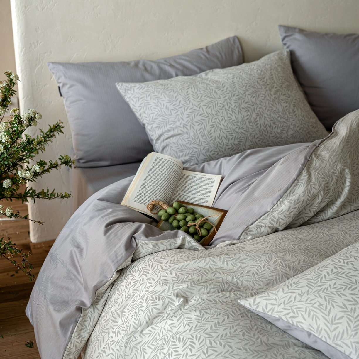 91家纺网 家纺一手货源 找家纺 时光里 2026新款全棉纯棉60支色织水洗提花四件套 兰草听露