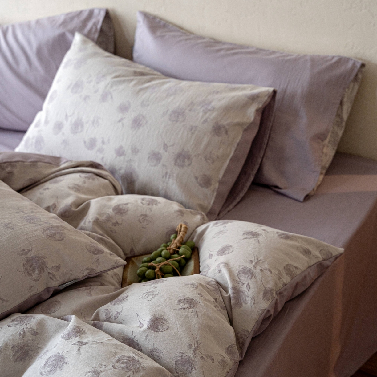 91家纺网 家纺一手货源 找家纺 时光里 2026新款全棉纯棉60支色织水洗提花四件套 蔓纱