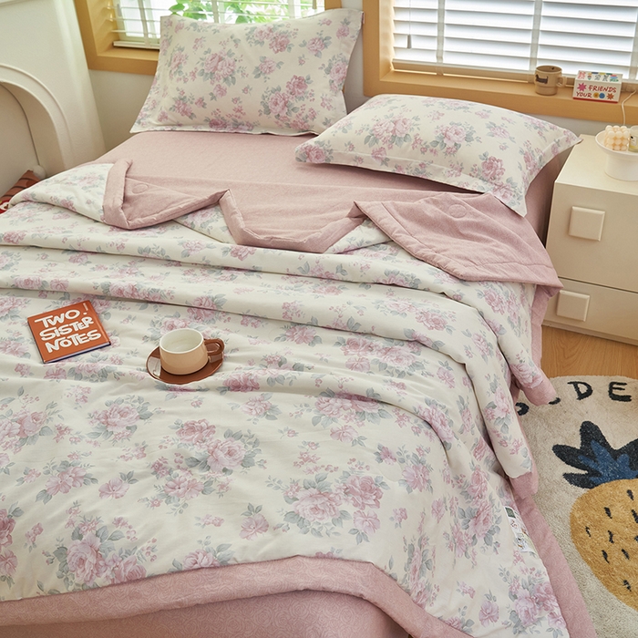 91家纺网 家纺一手货源 找家纺 简如 2026新款印花里外全棉夏凉被四件套 花絮