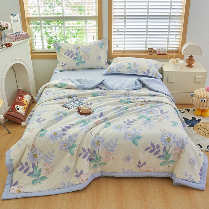 91家纺网 家纺一手货源 找家纺 简如 2026新款印花里外全棉夏凉被四件套 花漾星辰