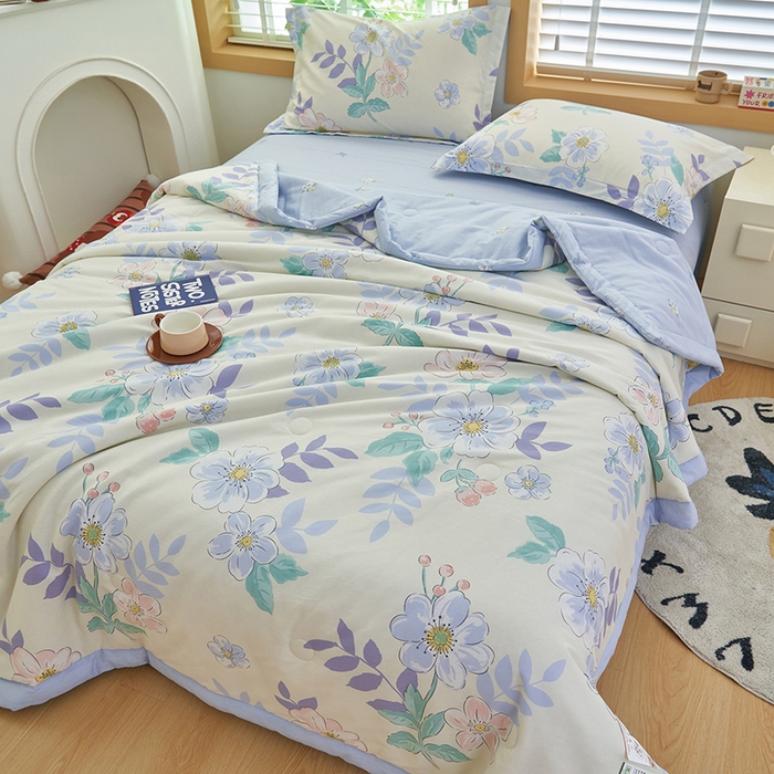 91家纺网 家纺一手货源 找家纺 简如 2026新款印花里外全棉夏凉被四件套 花漾星辰