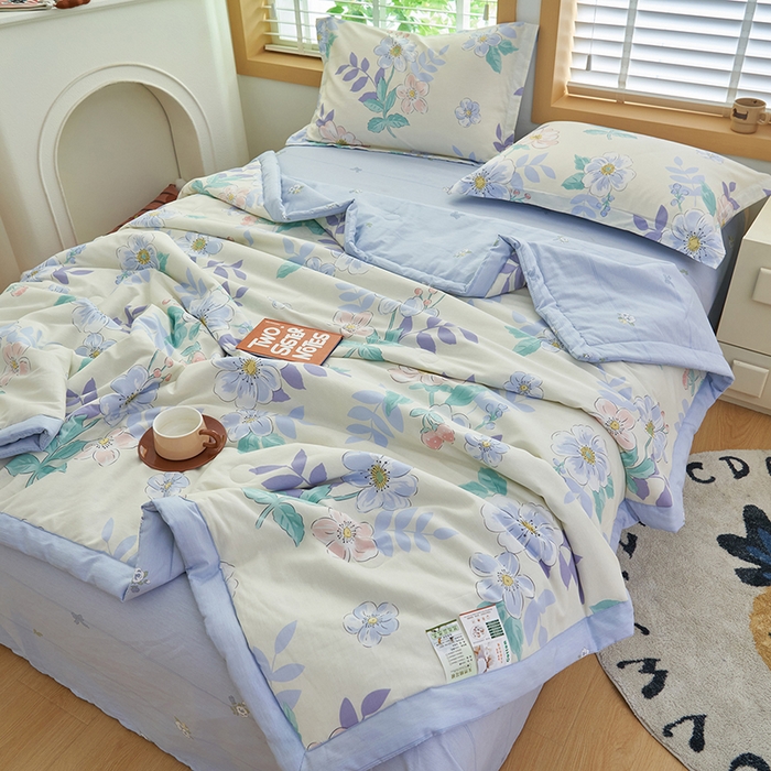 91家纺网 家纺一手货源 找家纺 简如 2026新款印花里外全棉夏凉被四件套 花漾星辰