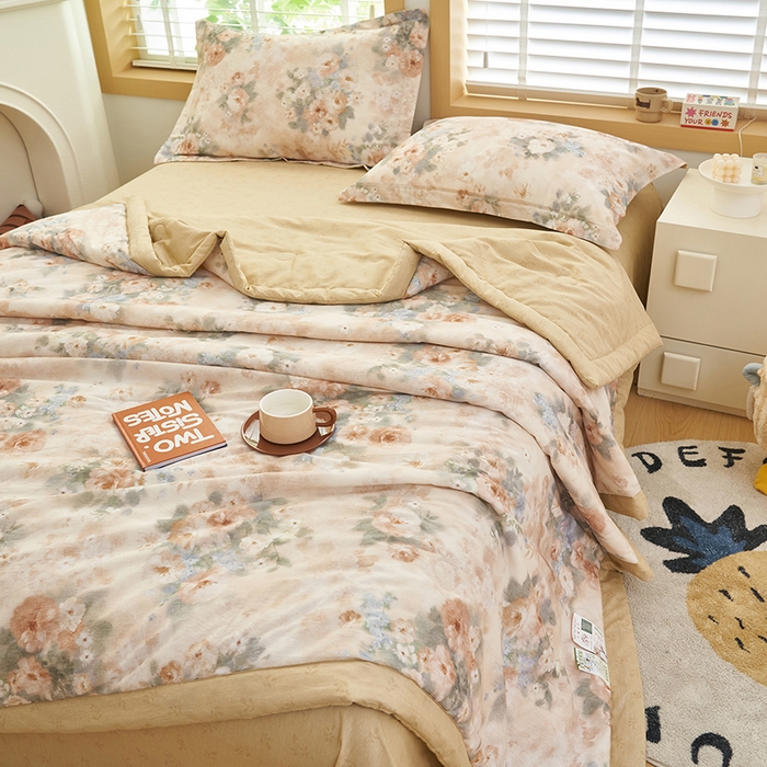 91家纺网 家纺一手货源 找家纺 简如 2026新款印花里外全棉夏凉被四件套 锦绣园