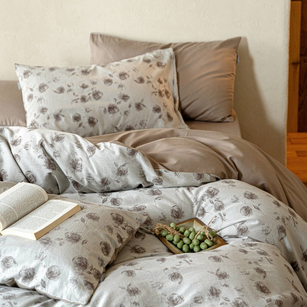 91家纺网 家纺一手货源 找家纺 时光里 2026新款全棉纯棉60支色织水洗提花四件套 南瑶