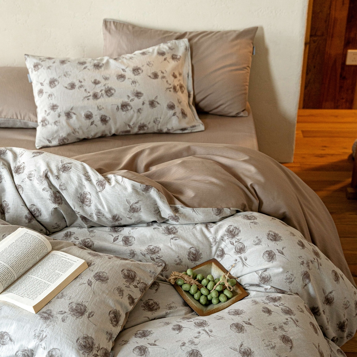 91家纺网 家纺一手货源 找家纺 时光里 2026新款全棉纯棉60支色织水洗提花四件套 南瑶