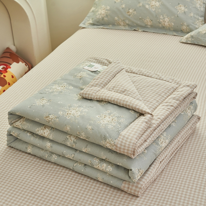 91家纺网 家纺一手货源 找家纺 简如 2026新款印花里外全棉夏凉被四件套 科玛庄园