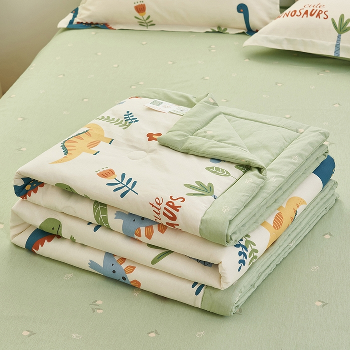 91家纺网 家纺一手货源 找家纺 简如 2026新款印花里外全棉夏凉被四件套 恐龙谷