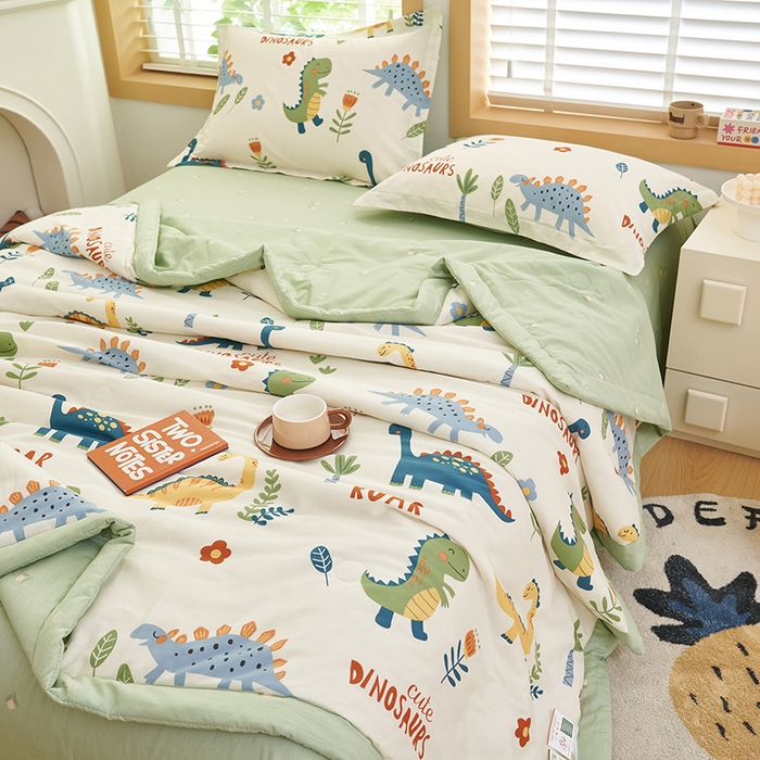 91家纺网 家纺一手货源 找家纺 简如 2026新款印花里外全棉夏凉被四件套 恐龙谷