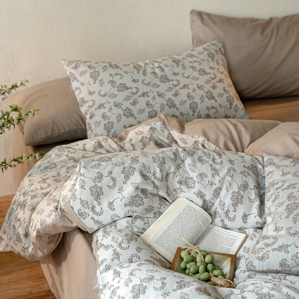 91家纺网 家纺一手货源 找家纺 时光里 2026新款全棉纯棉60支色织水洗提花四件套 拾光花序