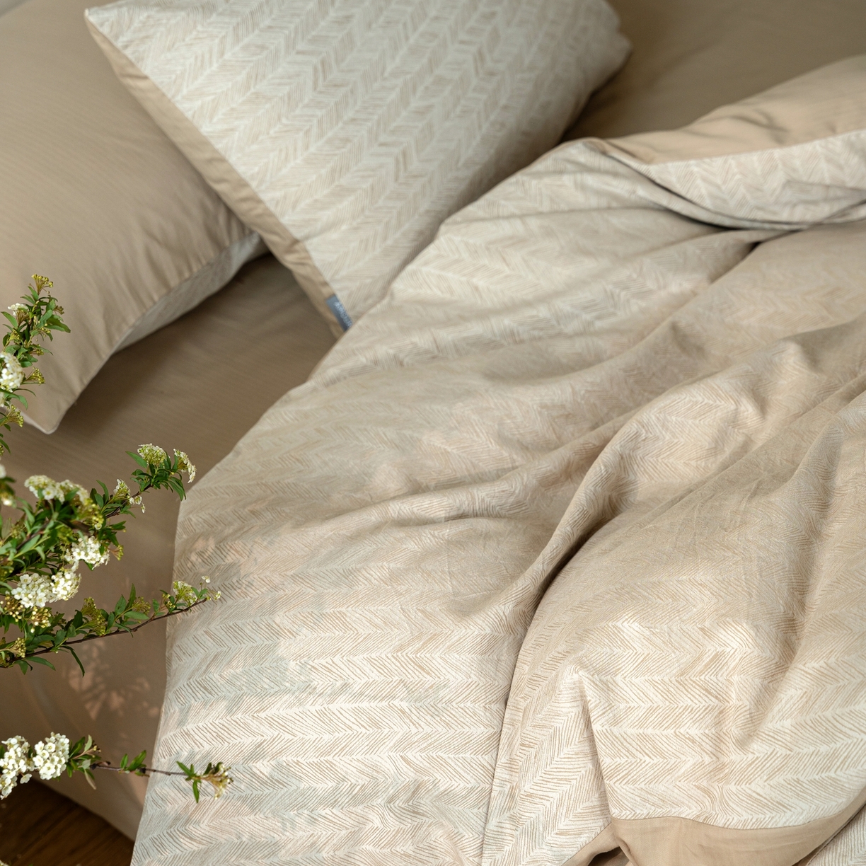 91家纺网 家纺一手货源 找家纺 时光里 2026新款全棉纯棉60支色织水洗提花四件套 素造