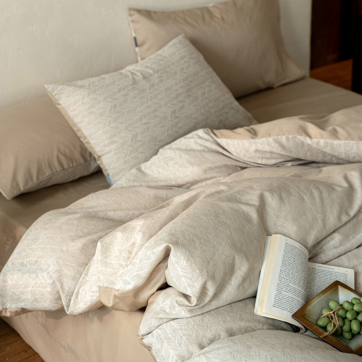 91家纺网 家纺一手货源 找家纺 时光里 2026新款全棉纯棉60支色织水洗提花四件套 素造