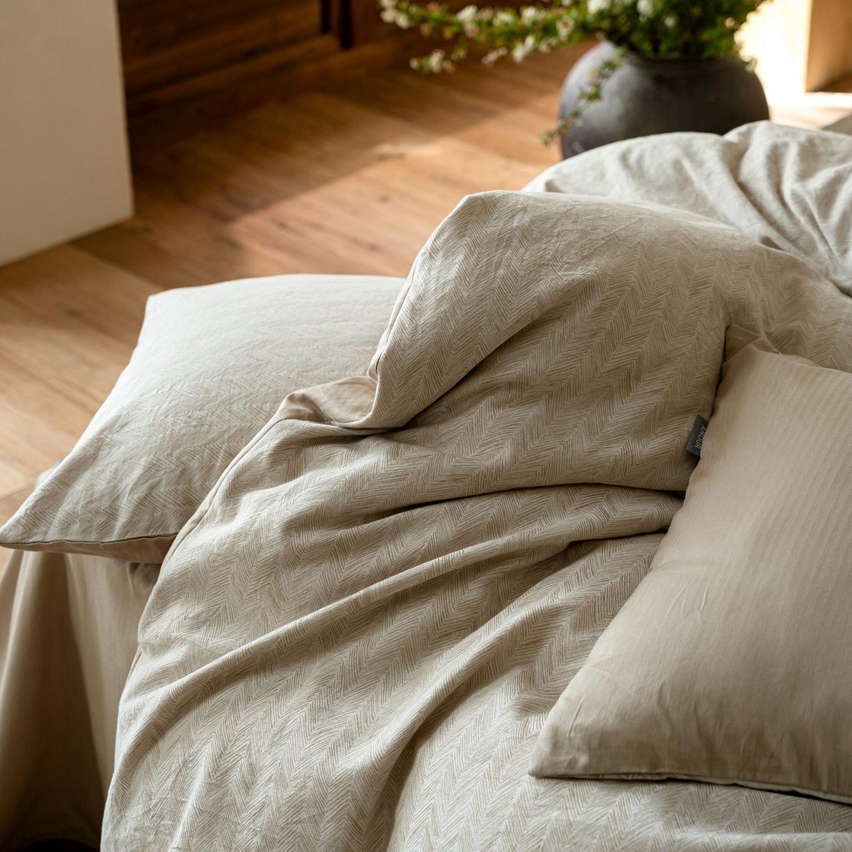 91家纺网 家纺一手货源 找家纺 时光里 2026新款全棉纯棉60支色织水洗提花四件套 素造