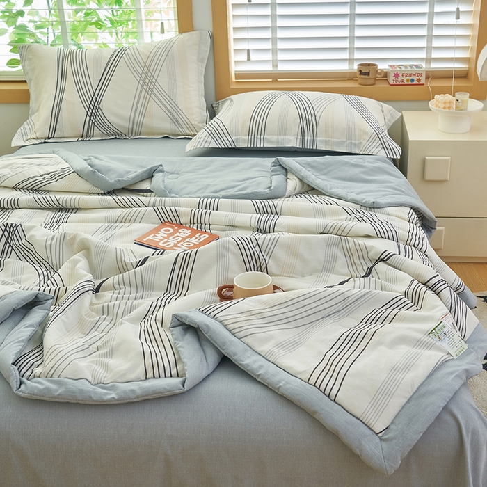 91家纺网 家纺一手货源 找家纺 简如 2026新款印花里外全棉夏凉被四件套 莱茵河