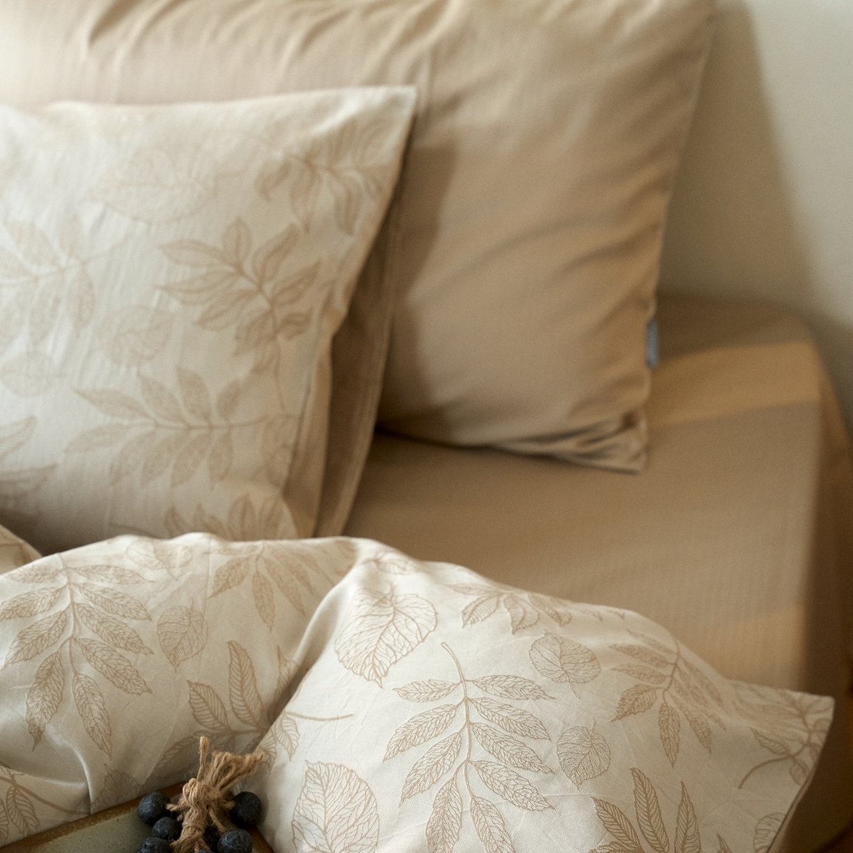 91家纺网 家纺一手货源 找家纺 时光里 2026新款全棉纯棉60支色织水洗提花四件套 小杏芙