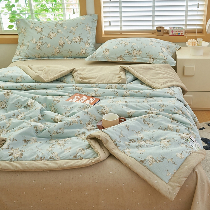 91家纺网 家纺一手货源 找家纺 简如 2026新款印花里外全棉夏凉被四件套 洛丽伊