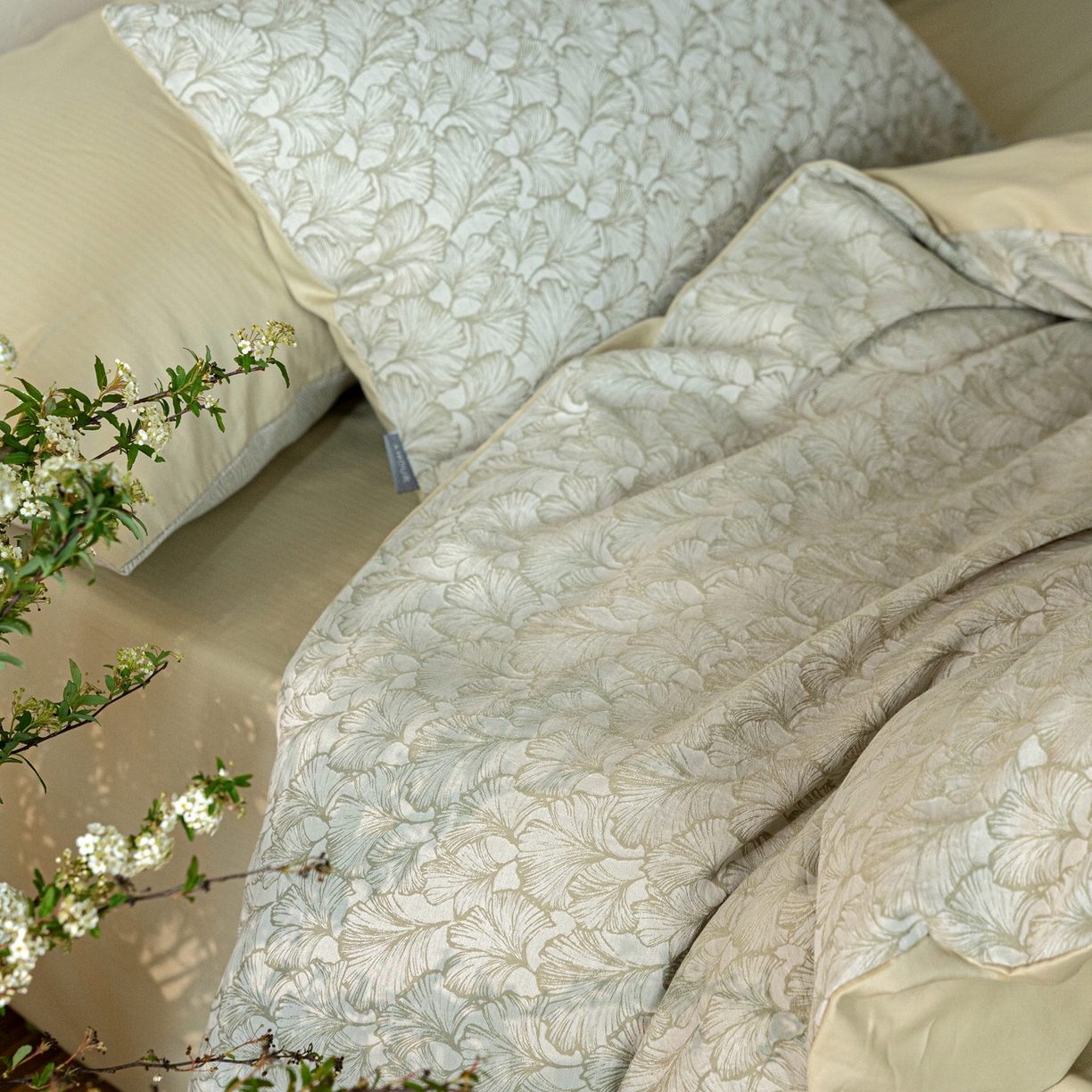 91家纺网 家纺一手货源 找家纺 时光里 2026新款全棉纯棉60支色织水洗提花四件套 杏芷