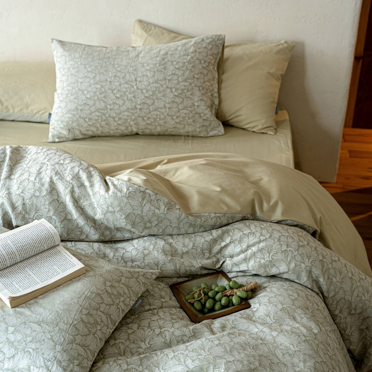 91家纺网 家纺一手货源 找家纺 时光里 2026新款全棉纯棉60支色织水洗提花四件套 杏芷