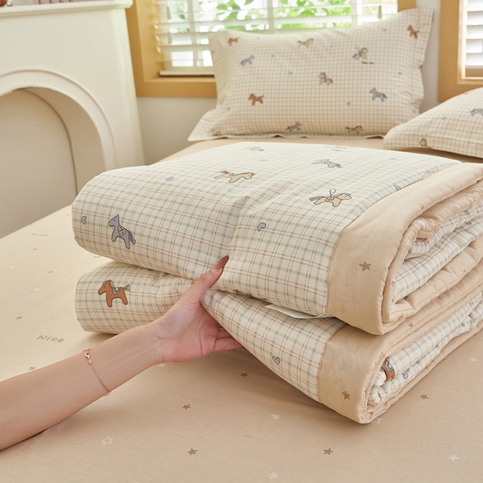 91家纺网 家纺一手货源 找家纺 简如 2026新款印花里外全棉夏凉被四件套 马到成功