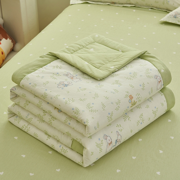 91家纺网 家纺一手货源 找家纺 简如 2026新款印花里外全棉夏凉被四件套 觅时光-绿