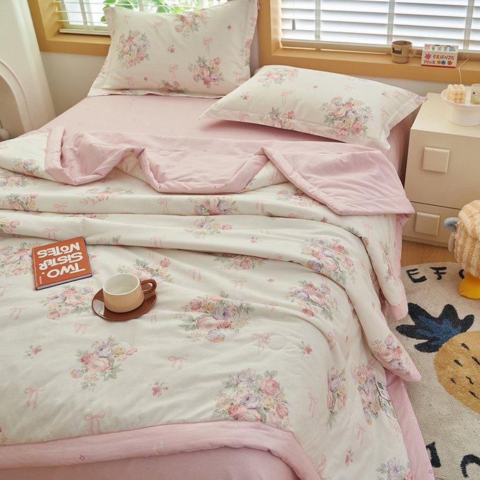 91家纺网 家纺一手货源 找家纺 简如 2026新款印花里外全棉夏凉被四件套 清风花影