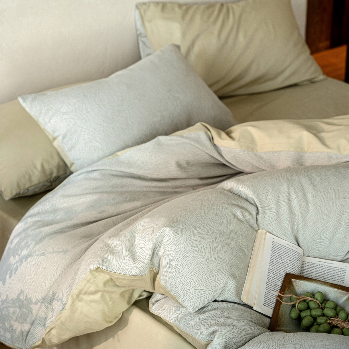 91家纺网 家纺一手货源 找家纺 时光里 2026新款全棉纯棉60支色织水洗提花四件套 一纸流光-绢色