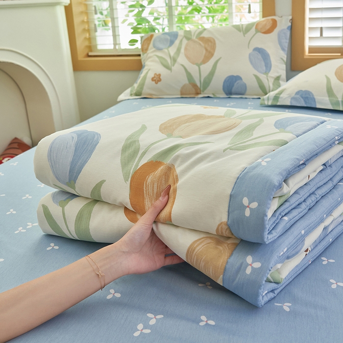 91家纺网 家纺一手货源 找家纺 简如 2026新款印花里外全棉夏凉被四件套 秋月私语