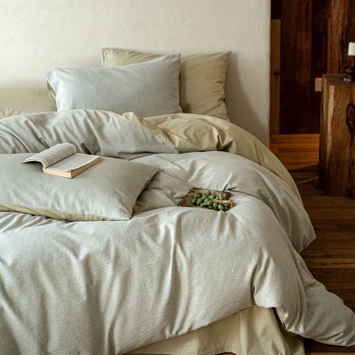 91家纺网 家纺一手货源 找家纺 时光里 2026新款全棉纯棉60支色织水洗提花四件套 一纸流光-绢色