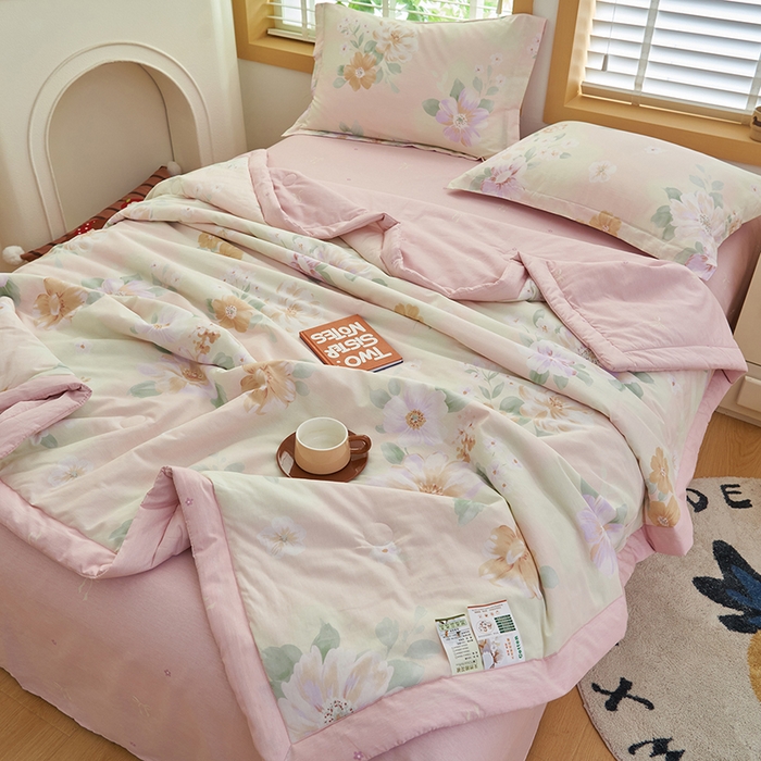 91家纺网 家纺一手货源 找家纺 简如 2026新款印花里外全棉夏凉被四件套 四季花园-粉