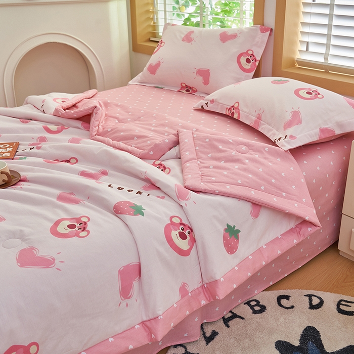 91家纺网 家纺一手货源 找家纺 简如 2026新款印花里外全棉夏凉被四件套 甜心乐园