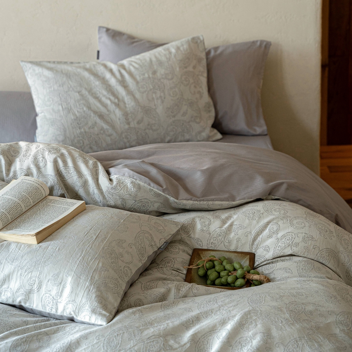 91家纺网 家纺一手货源 找家纺 时光里 2026新款全棉纯棉60支色织水洗提花四件套 予栖--米灰