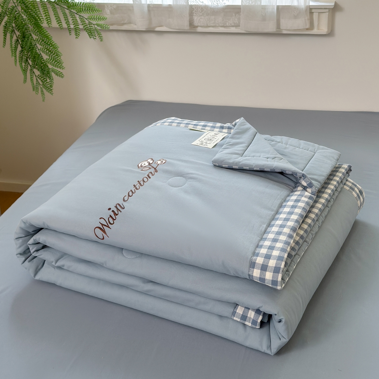 91家纺网 家纺一手货源 找家纺 雯雨家纺 2026新款全棉水洗棉棉花夏凉被-简森系列 简森-轻奢蓝