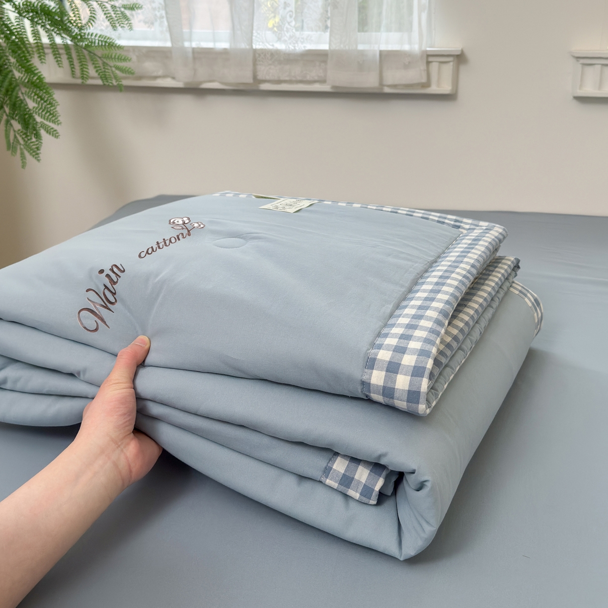 91家纺网 家纺一手货源 找家纺 雯雨家纺 2026新款全棉水洗棉棉花夏凉被-简森系列 简森-轻奢蓝