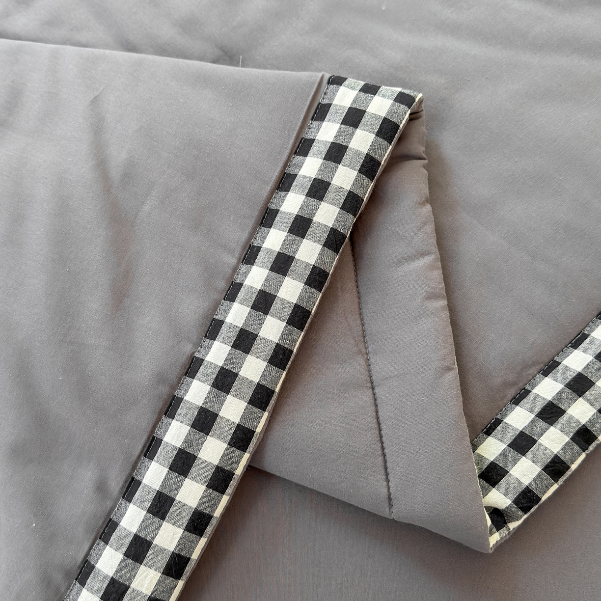 91家纺网 家纺一手货源 找家纺 雯雨家纺 2026新款全棉水洗棉棉花夏凉被-简森系列 简森-高级灰