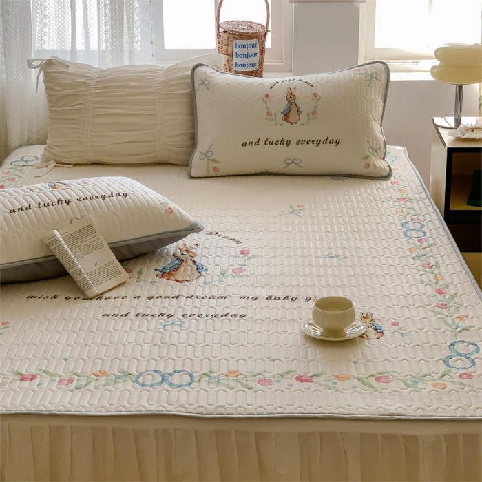 91家纺网 家纺一手货源 找家纺 顾里家纺 2026新款ins大版卡通乳胶席凉席席子 彼得兔