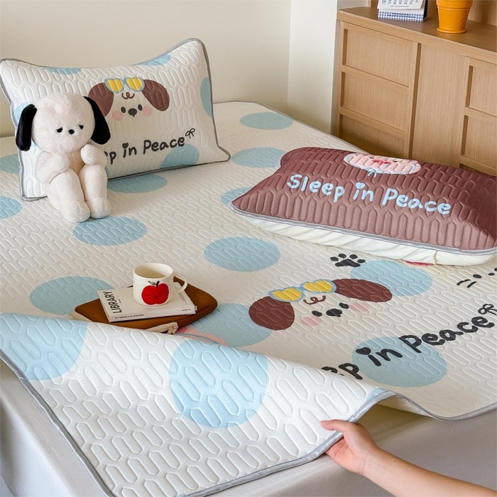 91家纺网 家纺一手货源 找家纺 顾里家纺 2026新款ins大版卡通乳胶席凉席席子 波点好友