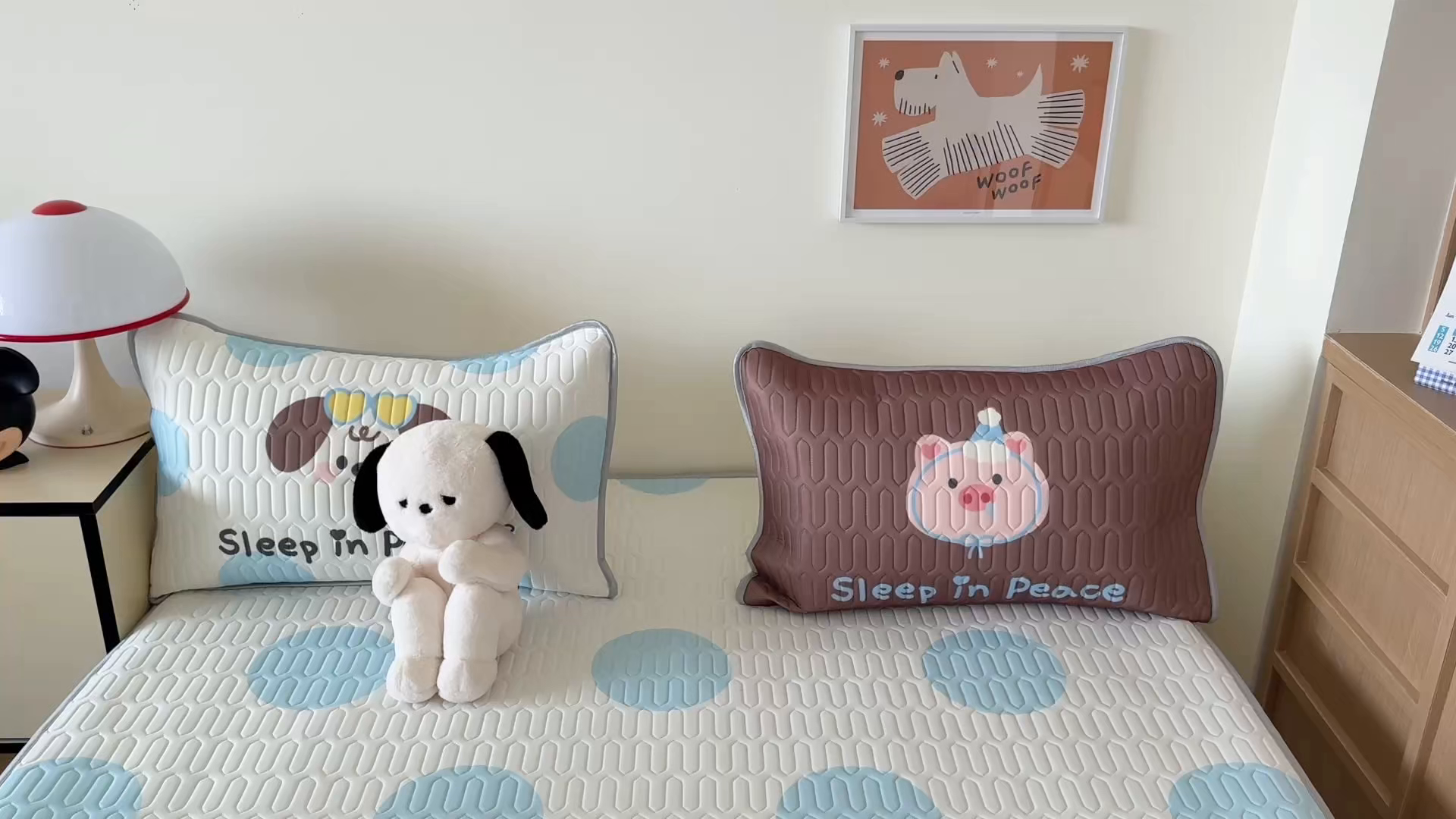 91家纺网 家纺一手货源 找家纺 顾里家纺 2026新款ins大版卡通乳胶席凉席席子 波点好友