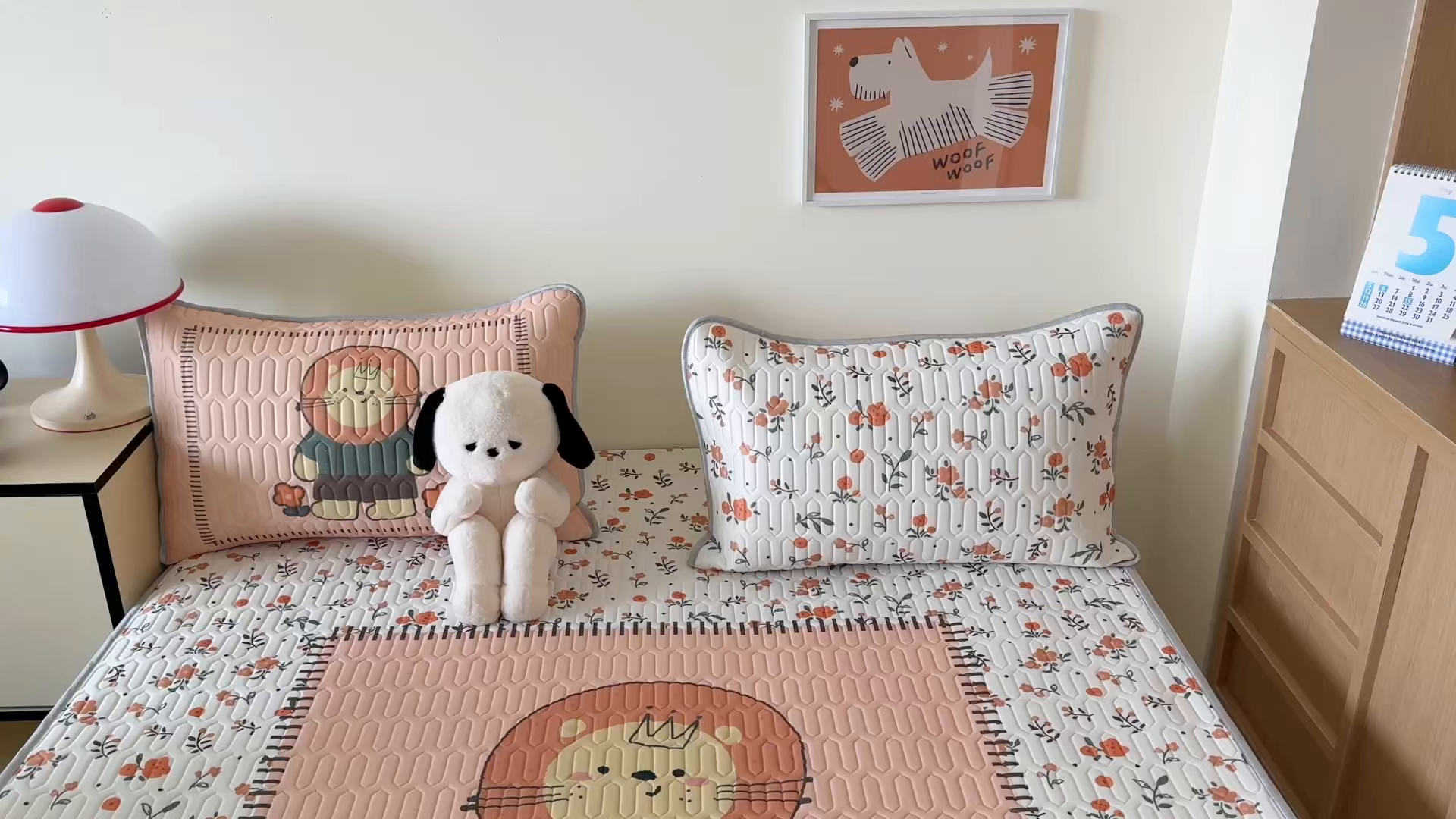 91家纺网 家纺一手货源 找家纺 顾里家纺 2026新款ins大版卡通乳胶席凉席席子 复古小狮