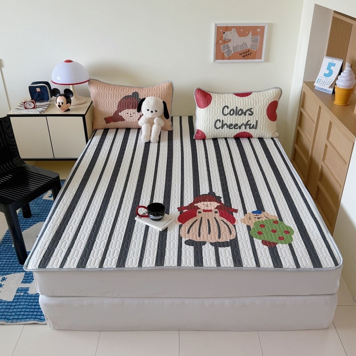 91家纺网 家纺一手货源 找家纺 顾里家纺 2026新款ins大版卡通乳胶席凉席席子 帽子女孩