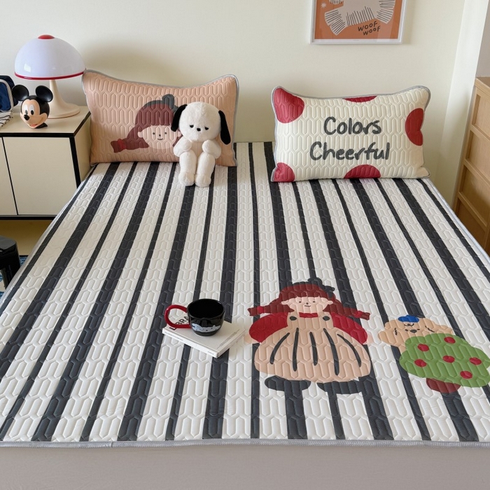 91家纺网 家纺一手货源 找家纺 顾里家纺 2026新款ins大版卡通乳胶席凉席席子 帽子女孩