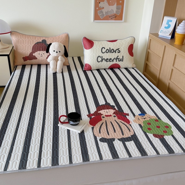 91家纺网 家纺一手货源 找家纺 顾里家纺 2026新款ins大版卡通乳胶席凉席席子 帽子女孩