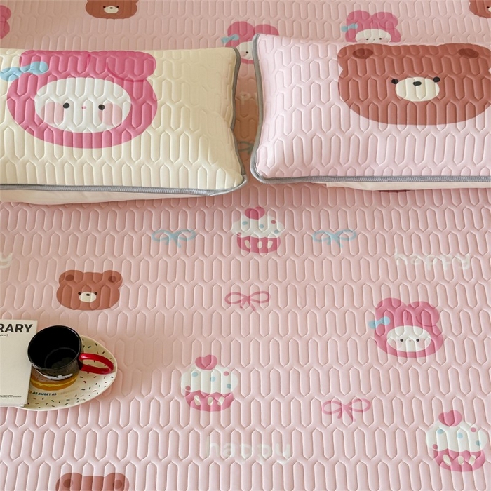 91家纺网 家纺一手货源 找家纺 顾里家纺 2026新款ins大版卡通乳胶席凉席席子 美乐熊