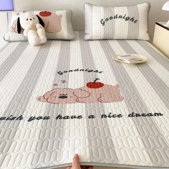 91家纺网 家纺一手货源 找家纺 顾里家纺 2026新款ins大版卡通乳胶席凉席席子 趴趴熊