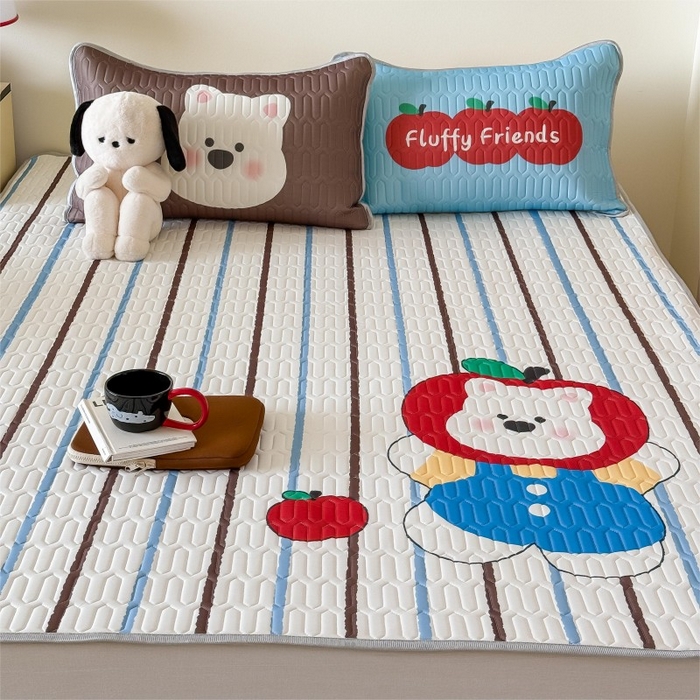 91家纺网 家纺一手货源 找家纺 顾里家纺 2026新款ins大版卡通乳胶席凉席席子 苹果小熊