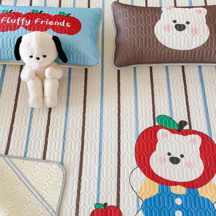 91家纺网 家纺一手货源 找家纺 顾里家纺 2026新款ins大版卡通乳胶席凉席席子 苹果小熊