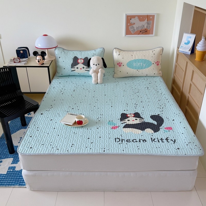 91家纺网 家纺一手货源 找家纺 顾里家纺 2026新款ins大版卡通乳胶席凉席席子 泼墨黑猫