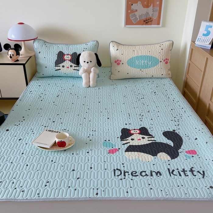 91家纺网 家纺一手货源 找家纺 顾里家纺 2026新款ins大版卡通乳胶席凉席席子 泼墨黑猫