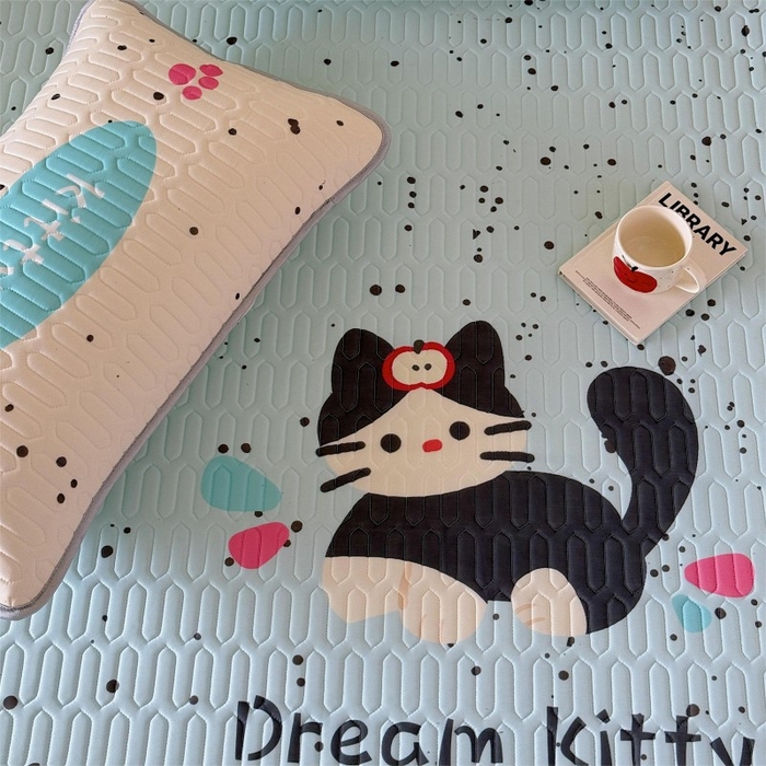 91家纺网 家纺一手货源 找家纺 顾里家纺 2026新款ins大版卡通乳胶席凉席席子 泼墨黑猫